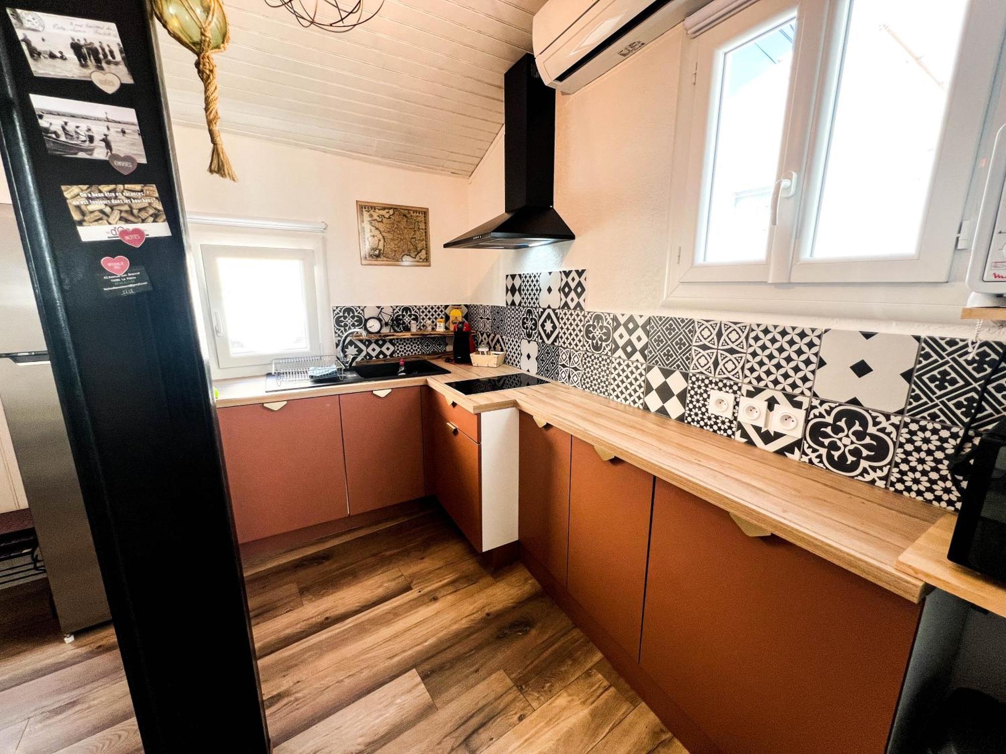 Maisonnette De Pecheur Chauffee Et Climatisee Holiday home *