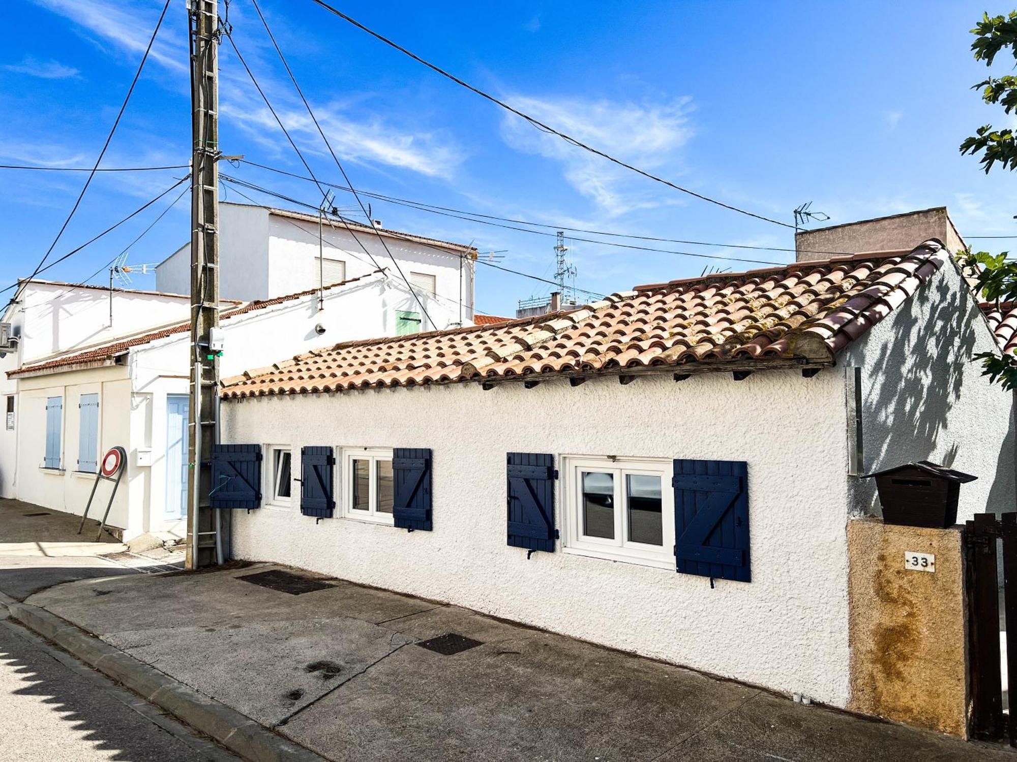 Maisonnette De Pecheur Chauffee Et Climatisee *